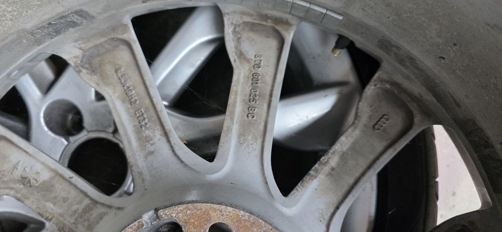 Vind 2 jante originale de audi pe 19 sunt fara cauciucuri la 650 lei a