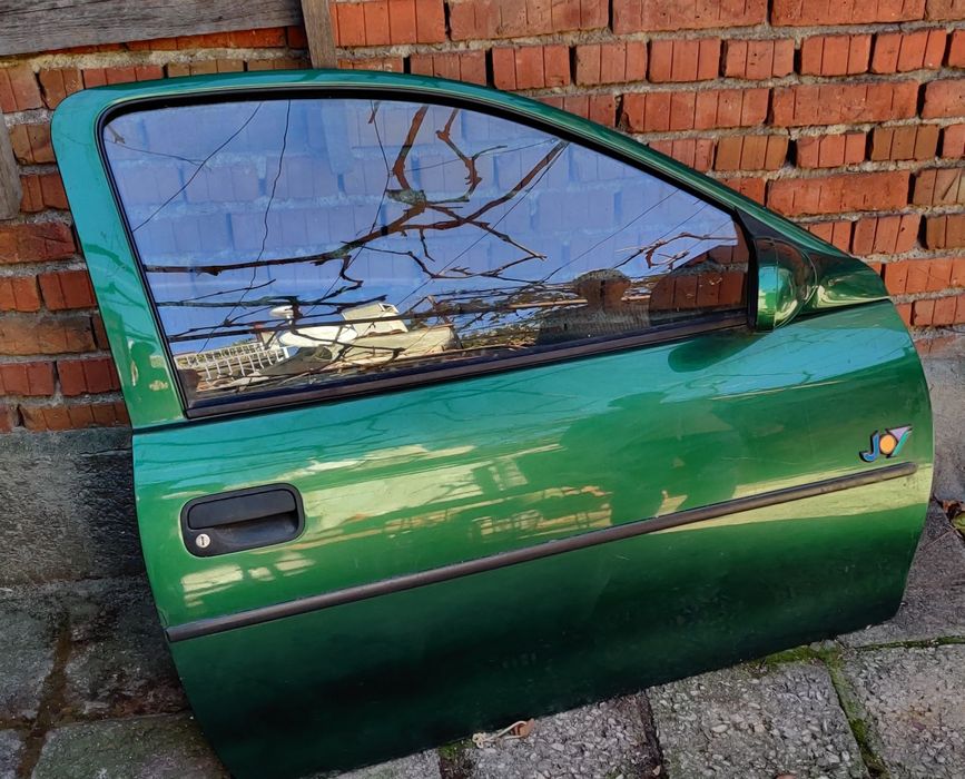 Opel corsa joy 1.4 benzin, 3 vrati