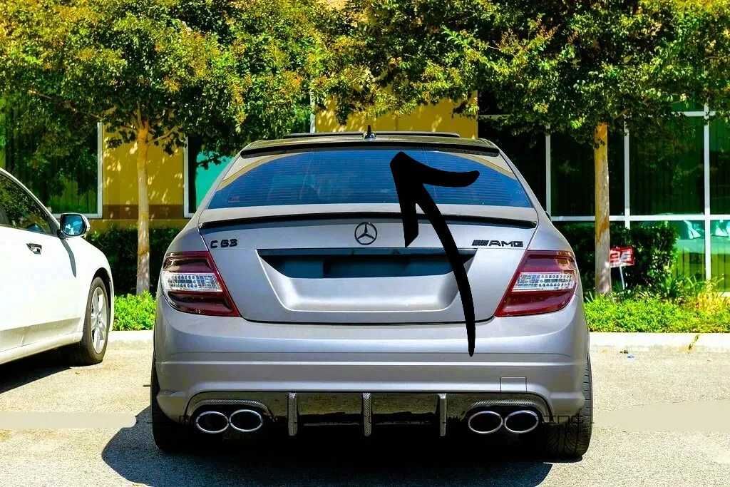 Тунинг сенник за задно стъкло за Mercedes C-Class W204 - Черен Гланц