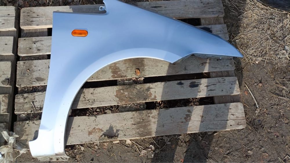 Aripa focus c max touran eos logan x3 mondeo a4 b8 volvo mercedes