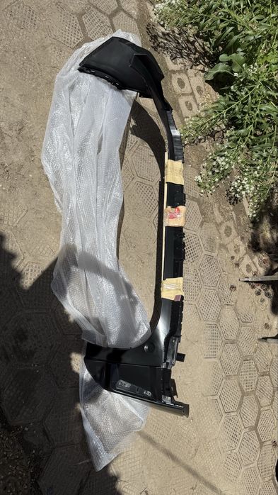 Бампер задний на Geely Coolray