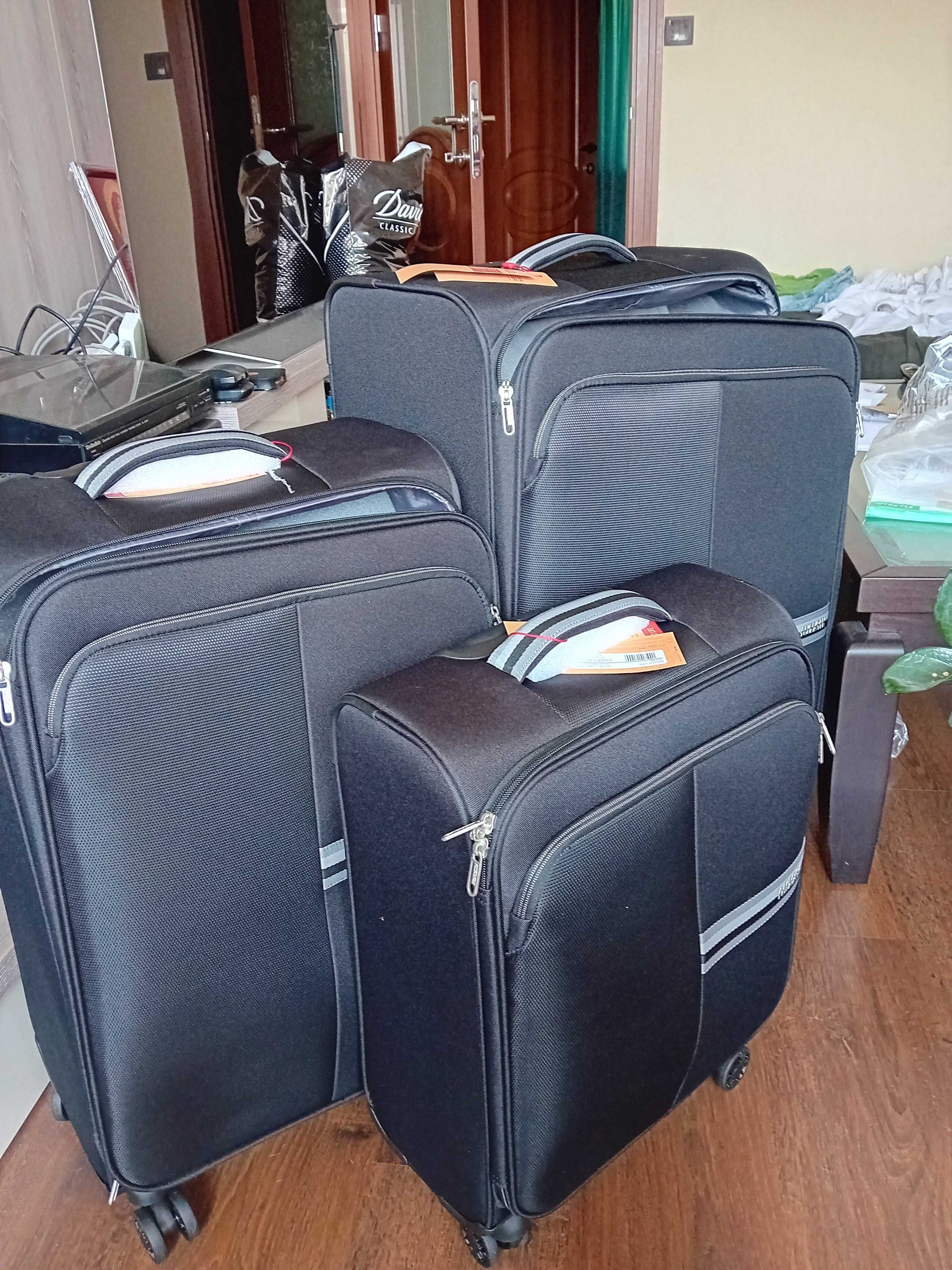 Комплект 3 бр. куфари American Tourister