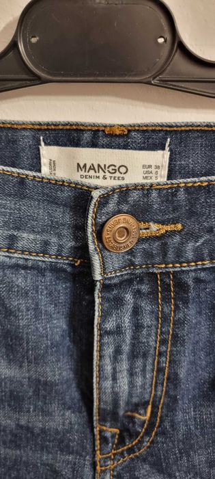 Blugi albastri  Mango
