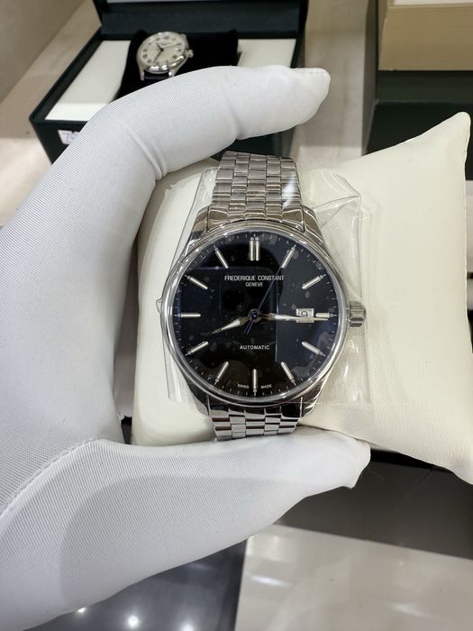 Часы Frederique Constant