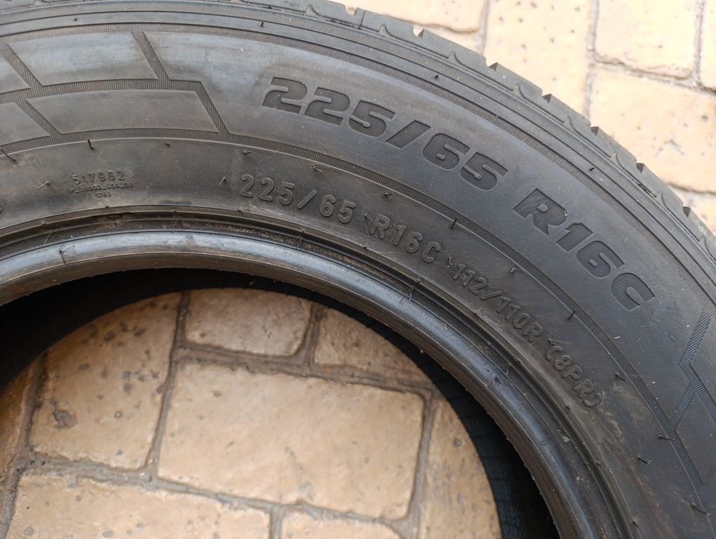Летни гуми Pirelli 225/65/16/C dot 5022