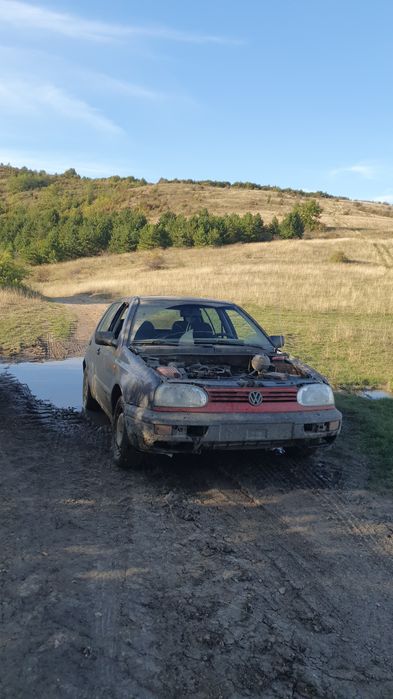 Vând volkswagen golf 3
