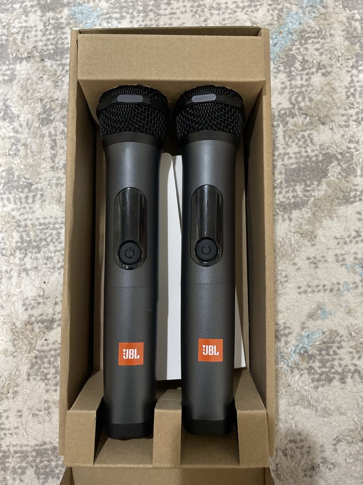 Продаю новый Микрафон LBL WIRELESSMICROPHONE новый очень срочно, торг