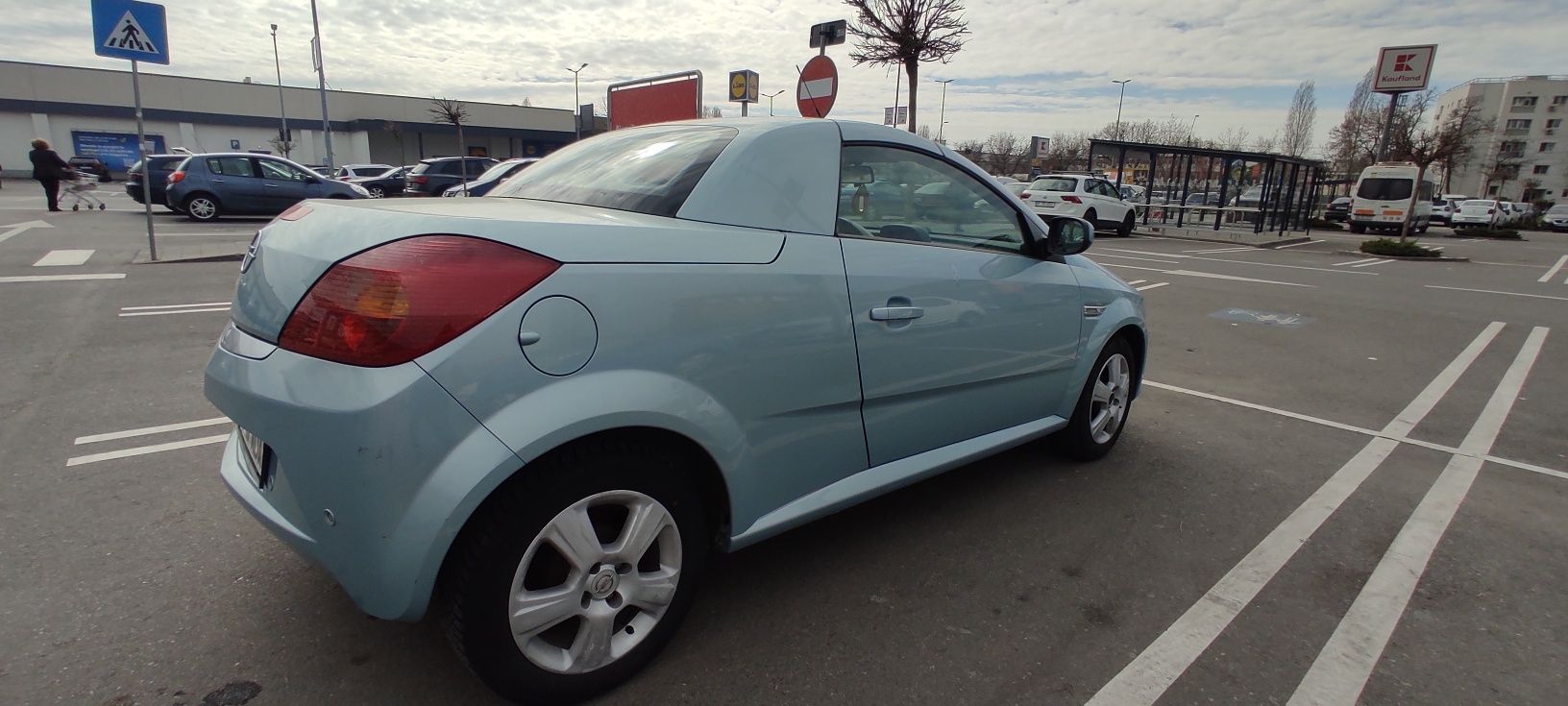 Vând Opel Tigra Cabriolet