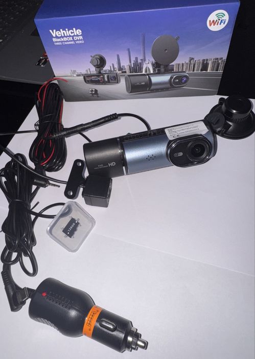 Cameră Auto 3 Canale – Față 4K + Șofer + Spate