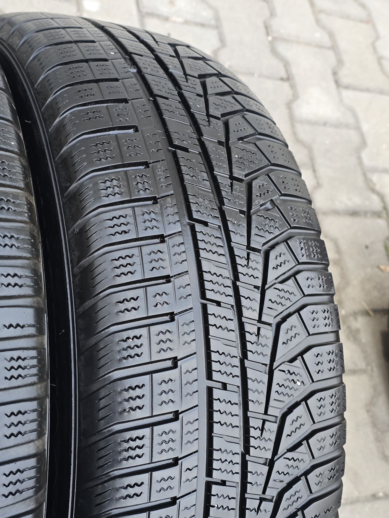 205 60 16 Hankook 2 бр.