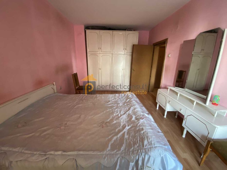 Продава се Тристаен апартамент в Пловдив, Кършияка - 92 кв.м за 2011 €/кв.м - Снимка #10