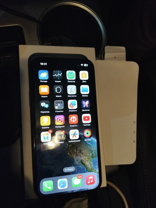 iPhone 13 с гарантией