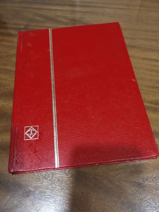 Класьори за марки