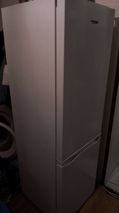 Vând frigider Vision