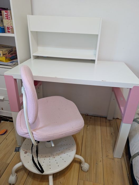 Birou copil plus scaun ikea