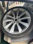 Jante Tesla 19 inch OEM 5x114.3 impecabile + anvelope in stare buna