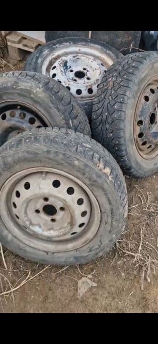 Продам шипованная резина р14 опель