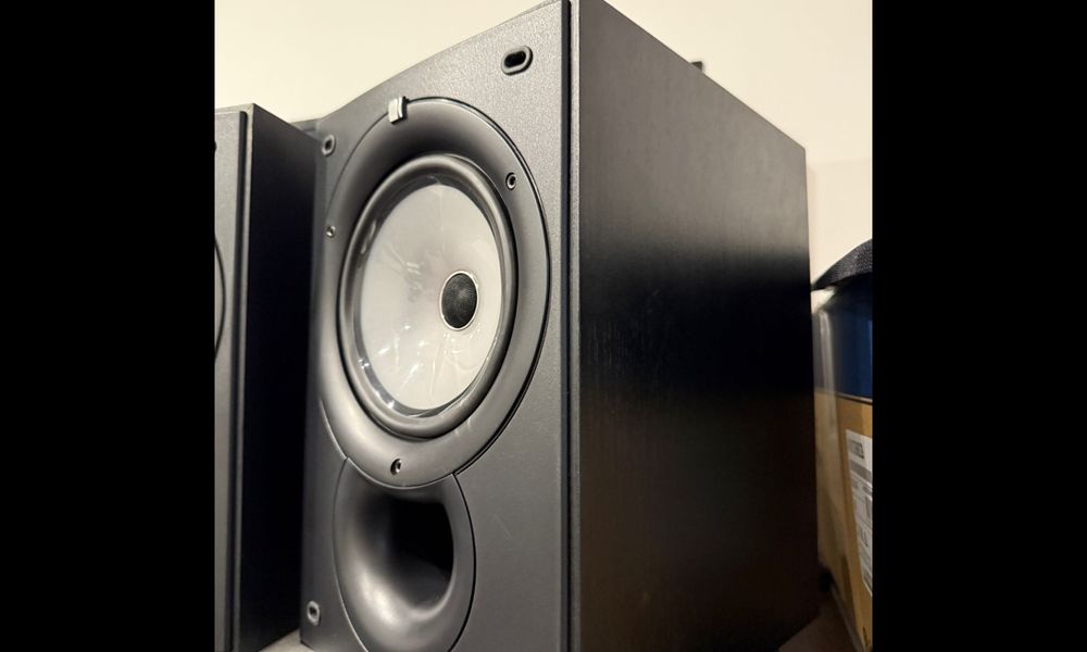 Kef Q15. Boxe raft audiofile. Sunet fin, englezesc. Ca noi. Preț fix !