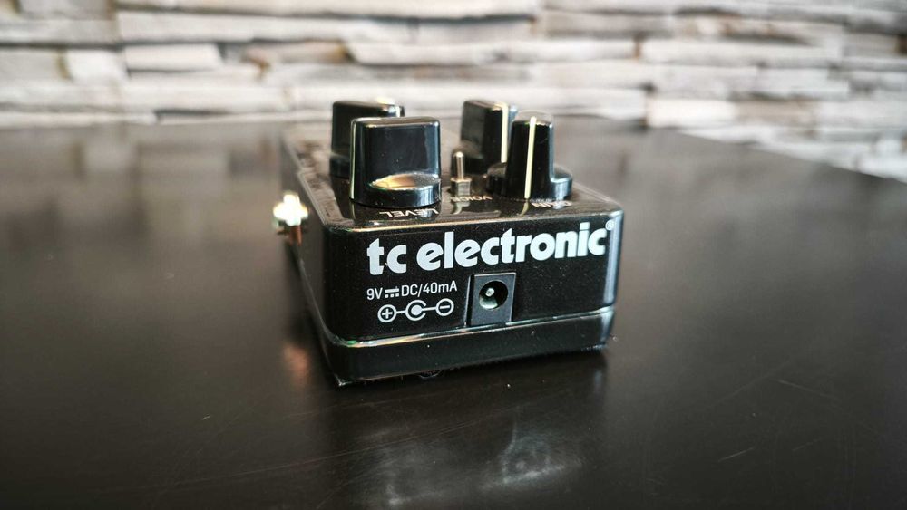 Pedala chitara electrica TC Electronic Dark Matter Distorsion Garantie