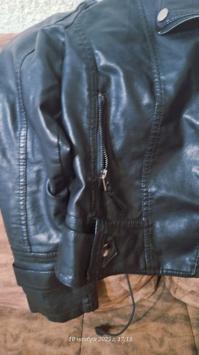 Продам кожаную косуху.