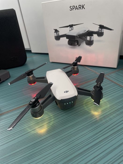 Дрон DJI SPARK Комплект!