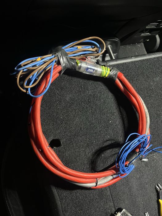 Subwoofer Auto Reiss 1000w Rms +Statie DB 1000W Rms 2 Canale