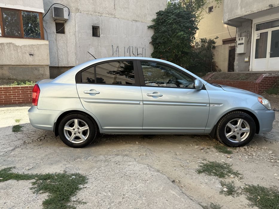 Hyundai accent benzina stare excelenta