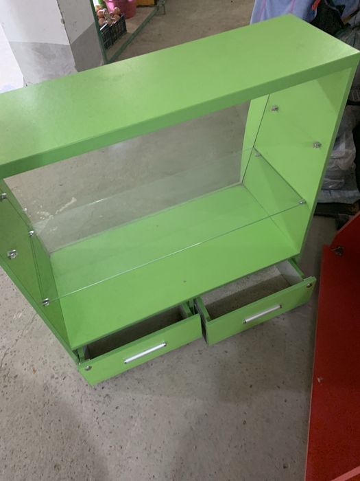 Витриналар сотилади, дўконлар учун.