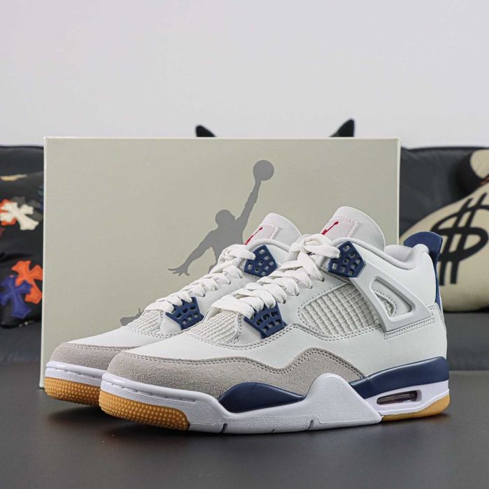 Обувки Air Jordan 4 !!ЧЕРЕН ПЕТЪК 11-17 Ноември!!