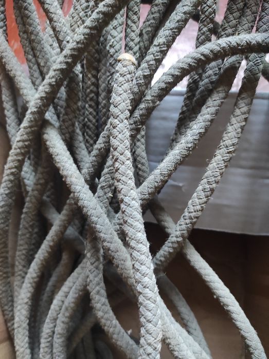 Продам альпенискую страховочную верёвку.