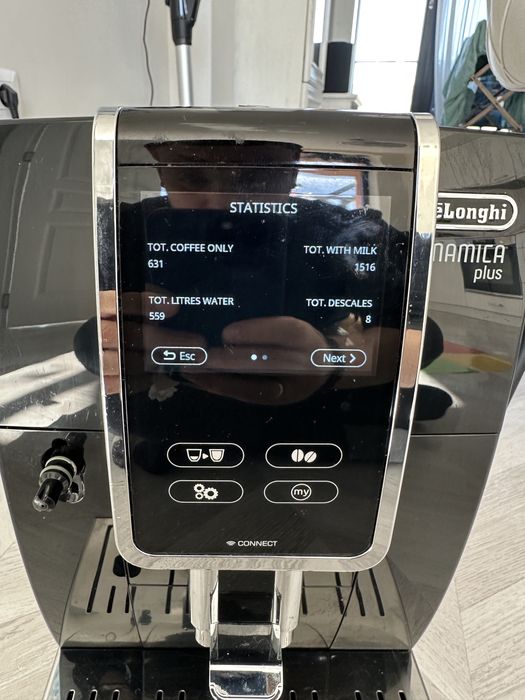 Продавам кафемашина Delonghi