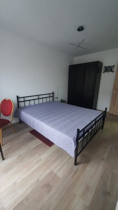 Apartament Kasper  Coresi Mall,3 camere,2 bai,parcare