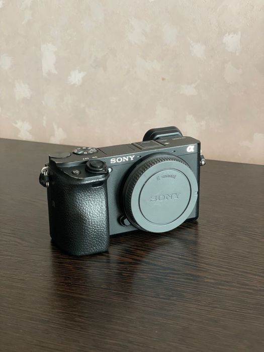 Sony 6400 в отличном состояний