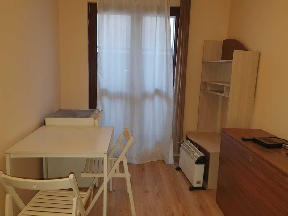 Дава се под наем Едностаен апартамент в Варна, Аспарухово - 35 кв.м за 178.5 € - Снимка #1