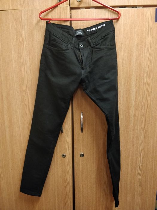 Blugi Skinny Fit Bershka - barbati