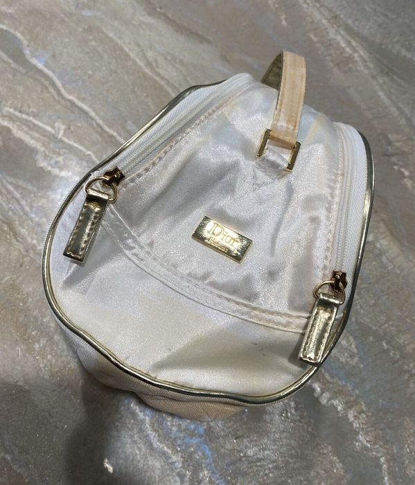 Dior сатенен несесер