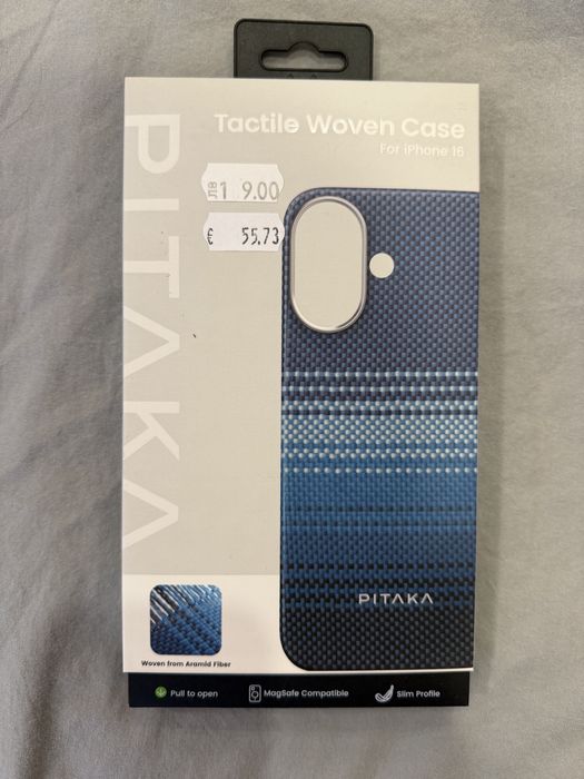Продавам кейс Pitaka за Iphone 16