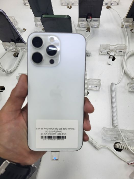 Iphine 15 pro max 512 gb 89%