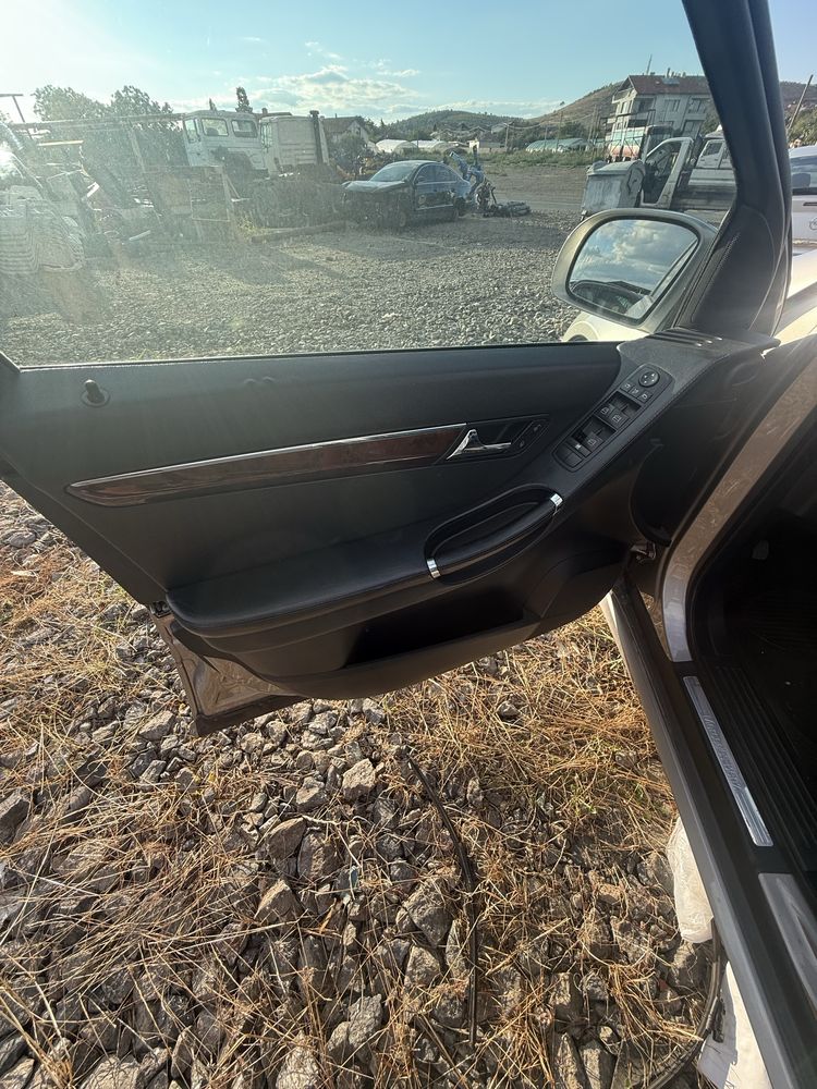 На Части Mercedes R-class W251 Мерцедес Р класа