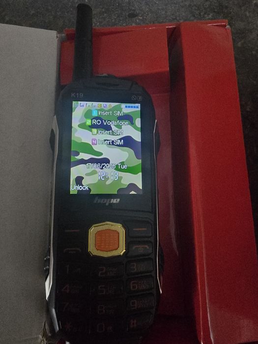 Vând telefoane  noi