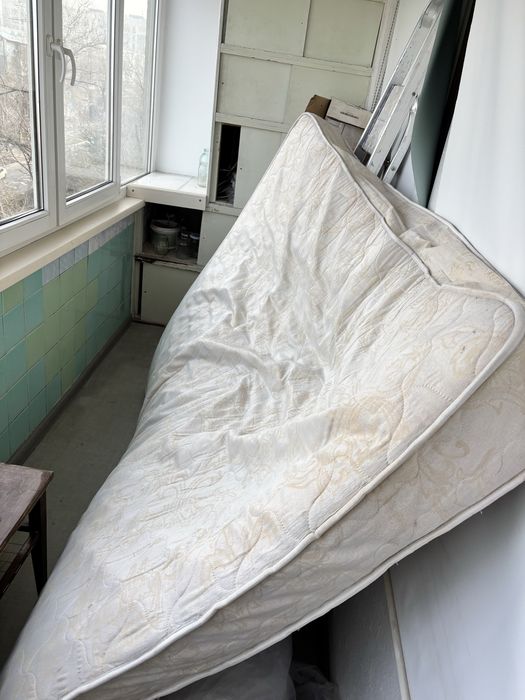 Отдам матрас бесплатно