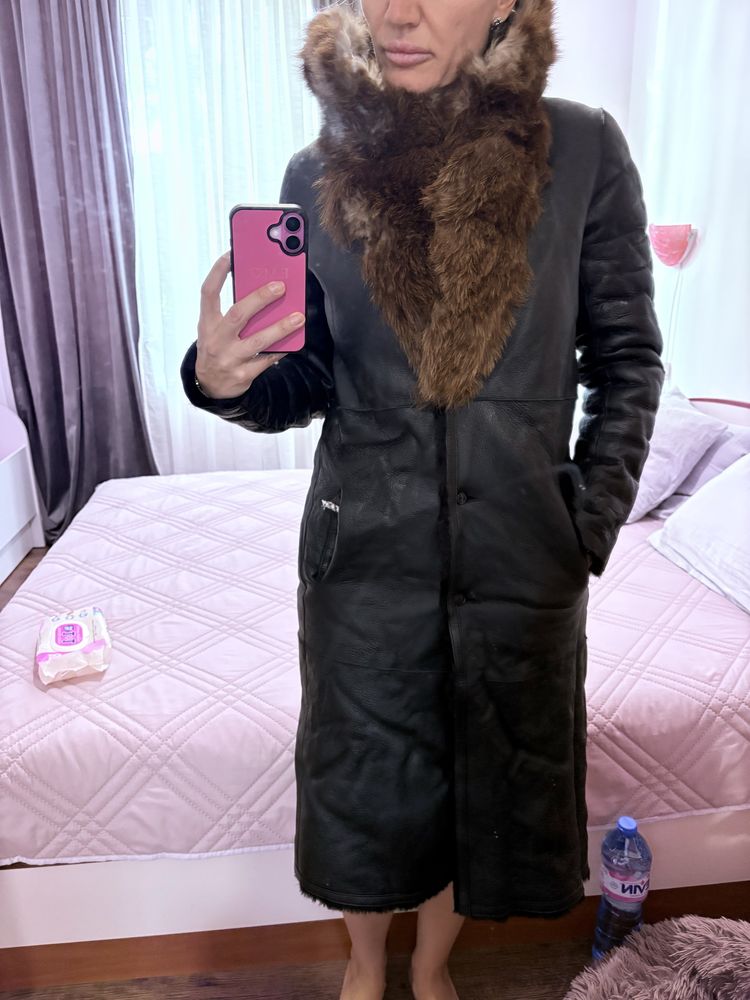Уникално палто с две лица