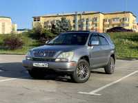 Продаю автомобиль Lexus RX 300