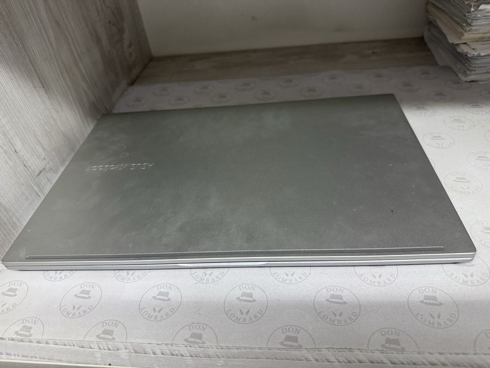 Asus VivoBook 15
