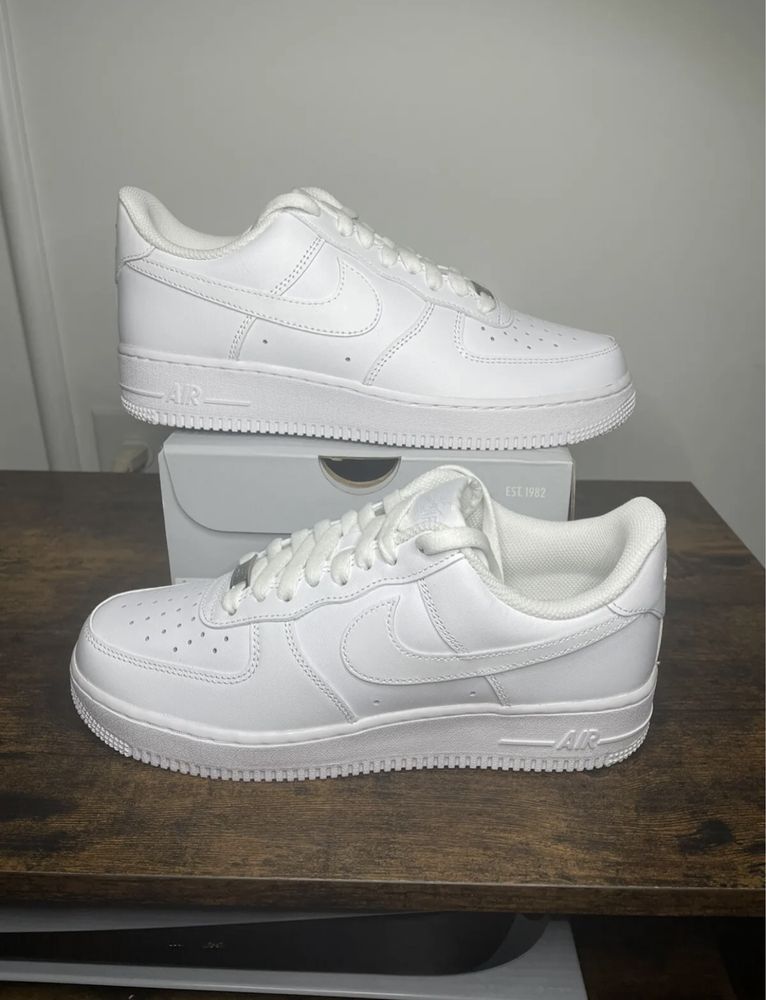 Adidasi|Air Force 1| Nike Air Low Triple White