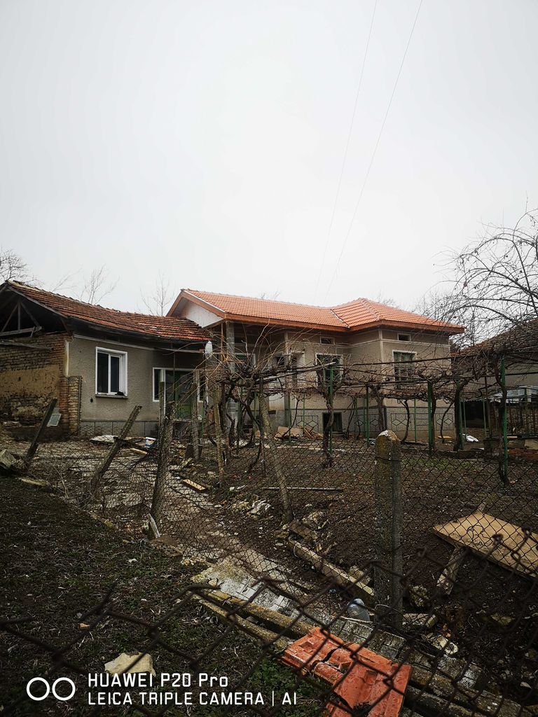 Продава се Къща в Лозница - 130 кв.м за 236 €/кв.м - Снимка #4