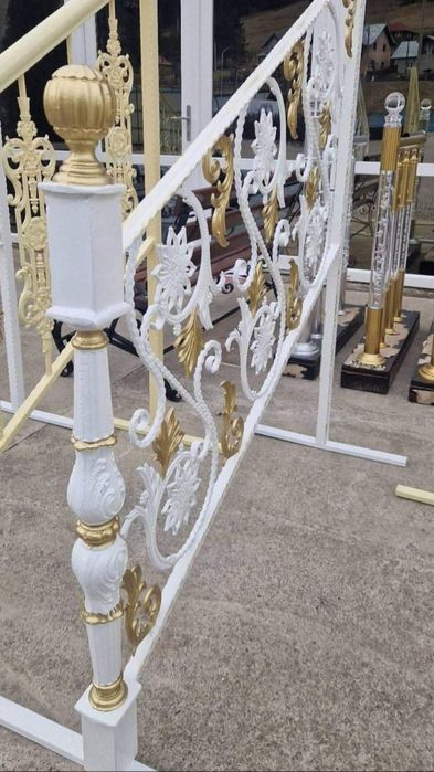 Porti si gard metalice, fier forjat, stil jaluzea, tabla decupata,