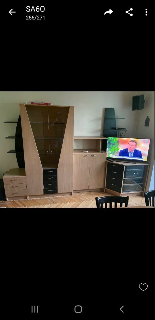 Продавам запазена и много функионална секция.