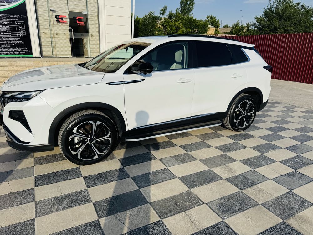 DongFeng aluses huge 2023 Gibrit