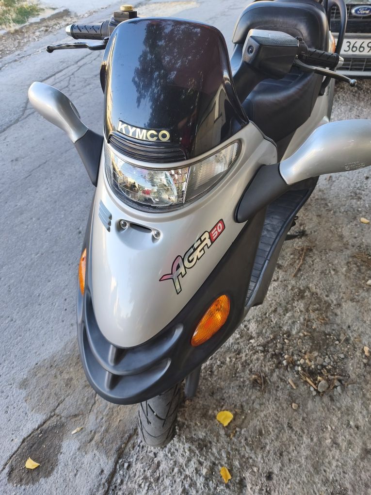 Продавам скутер 50с